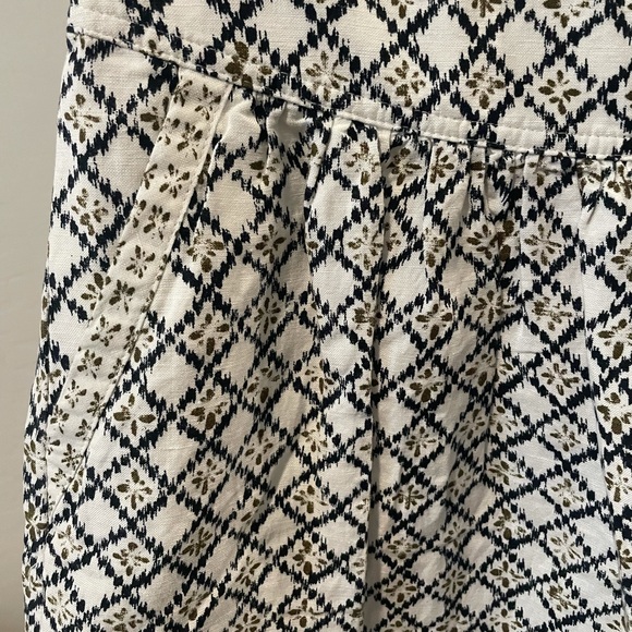 Loft Skirt - Picture 3 of 9